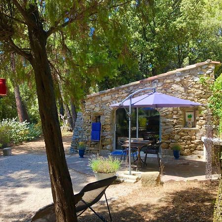 ホテル Les Cabanons Sainte Victoire エクステリア 写真
