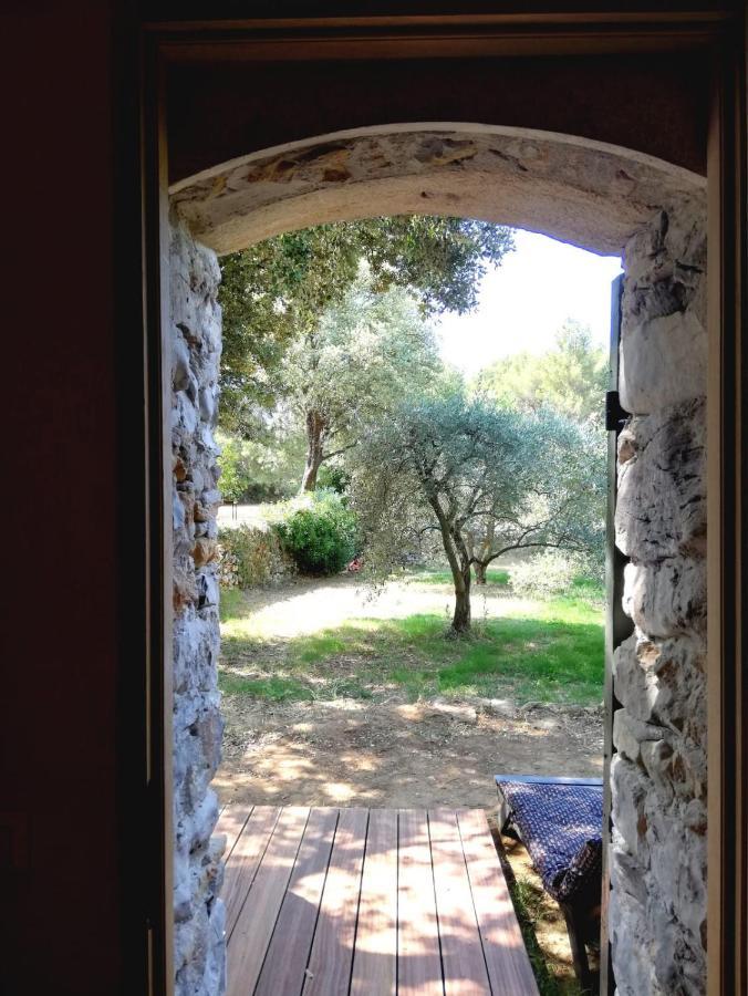 ホテル Les Cabanons Sainte Victoire エクステリア 写真