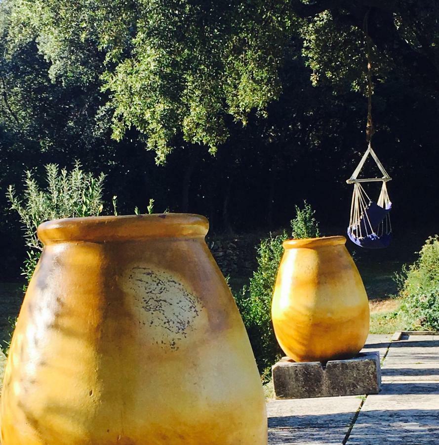 ホテル Les Cabanons Sainte Victoire エクステリア 写真