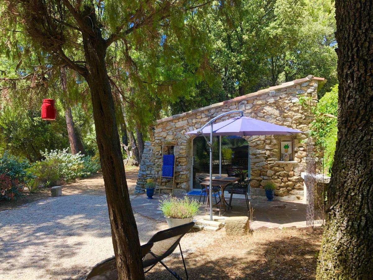 ホテル Les Cabanons Sainte Victoire エクステリア 写真
