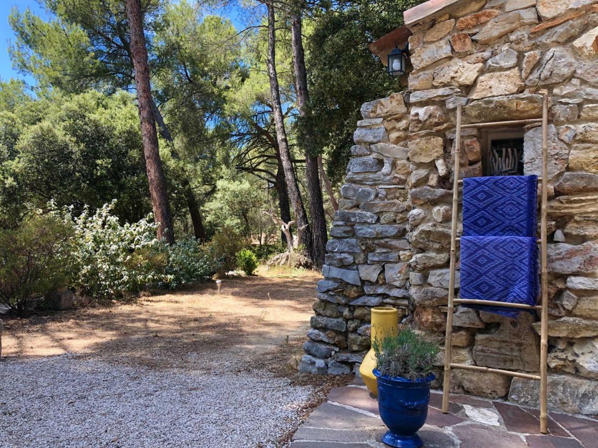 ホテル Les Cabanons Sainte Victoire エクステリア 写真